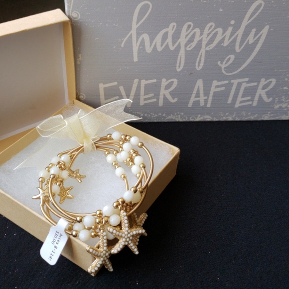 Accessories - 🦃🌟So cute starfish bracelet🌟